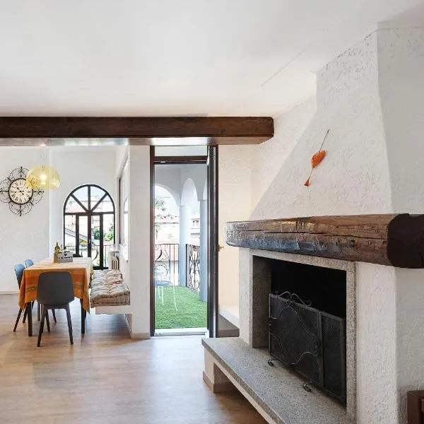 Mansarda Vialba, hotel in Germignaga