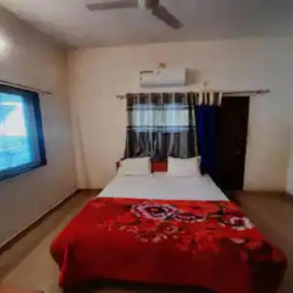 Narmada NATH Homestay, hotel a Rājpīpla