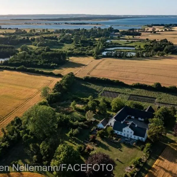 Fuglsanggaard. Private annex in nature., hotel v destinaci Præstø