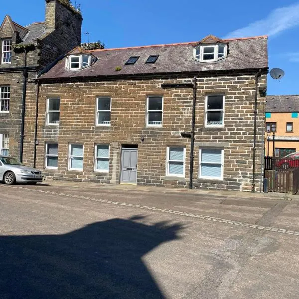 3 Bedroom Townhouse on NC500, Wick, Highland, hotel in Wick