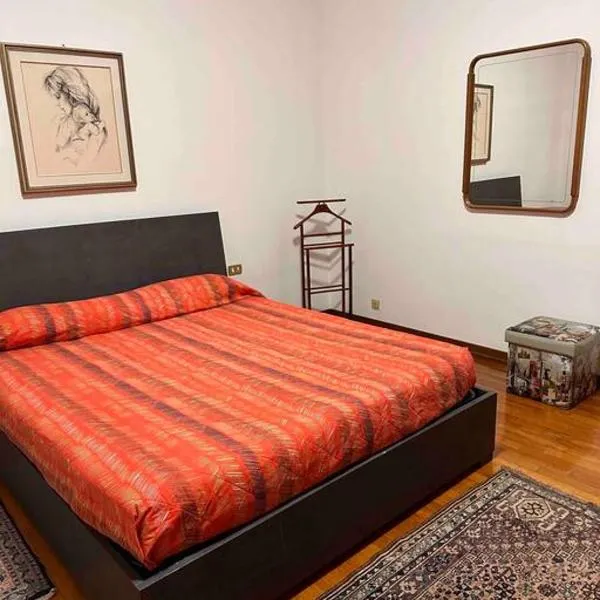 A casa di Gianni – hotel w mieście Gallarate