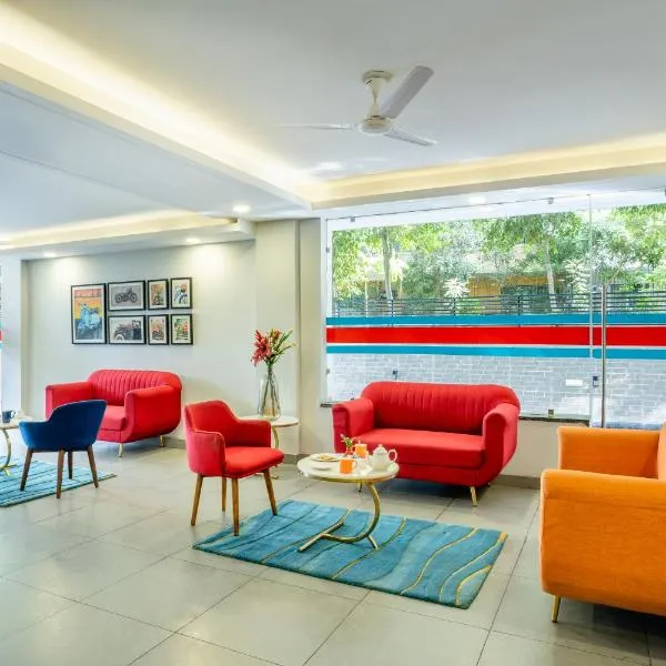 Inde Hotel Sec- 49, Golf Course Extension, Gurgaon、Bhundsiのホテル