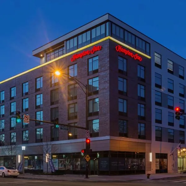 Hampton Inn Chicago North-Loyola Station, Il, hotel in Evanston