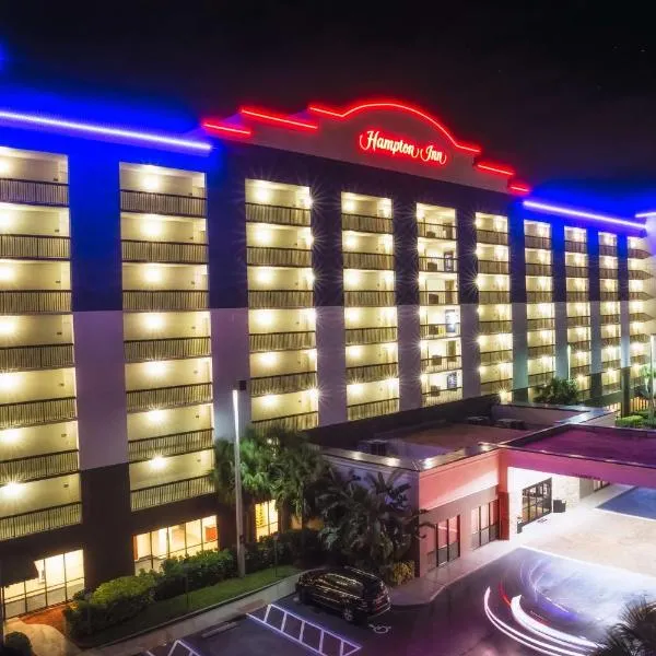 Hampton Inn Cocoa Beach, hotel en Cocoa Beach