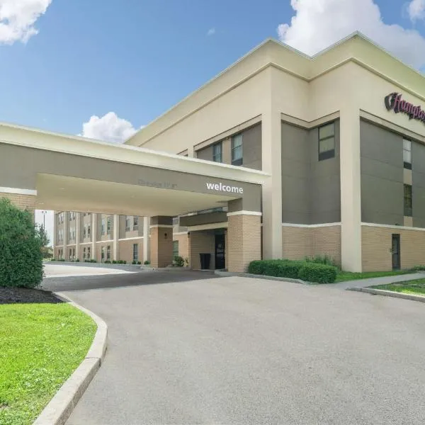 Hampton Inn Corydon, hotell i Elizabeth