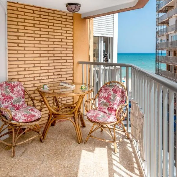 View of the sea Beach 50 meters, hotel in El Palmar