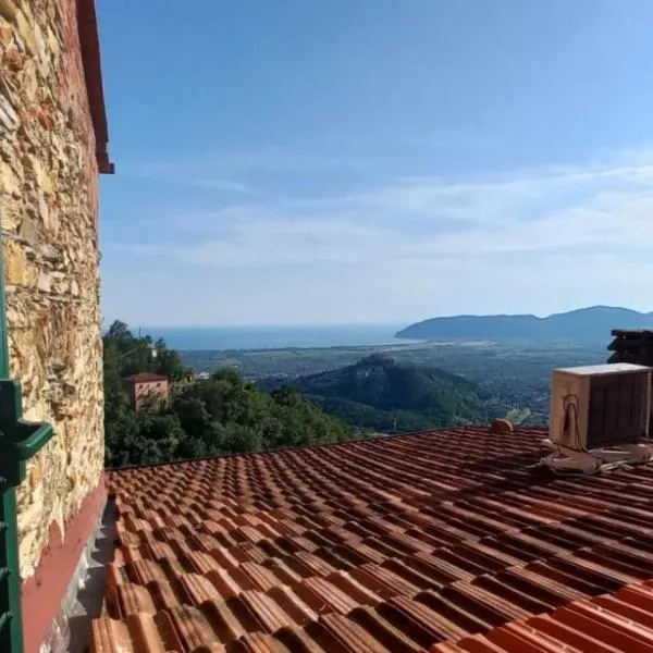 La Casa Gialla, khách sạn ở Ortonovo