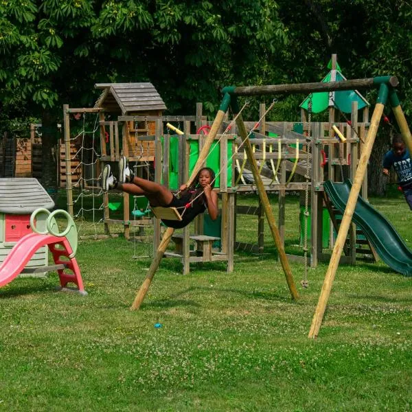 Gîtes sympa, prés du zoo de beauval, "Au Havre de Paix", hotel u gradu 'Couffy'