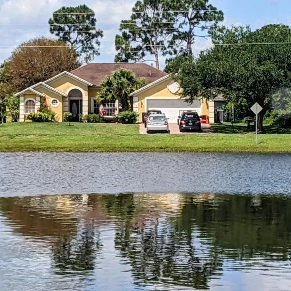 A Treasure Coast Gem- Private entrance and private bathroom, hotell sihtkohas Port Saint Lucie