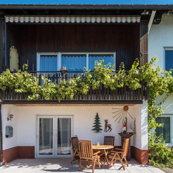 Haus Isele, hotell i Urberg