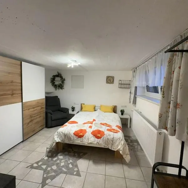 Gemütliche kleine Wohnung mit Garten, hotel v destinaci Unterburg