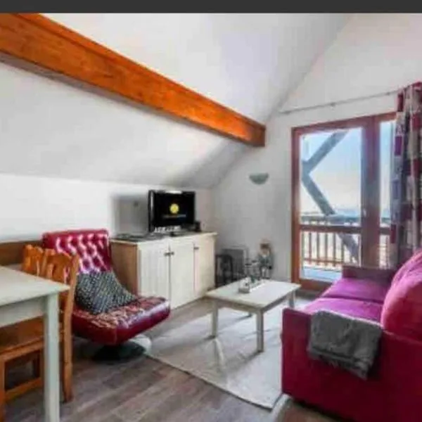 Penthouse T2 Valmeinier 1900 skis aux pieds, hotel in Valmeinier