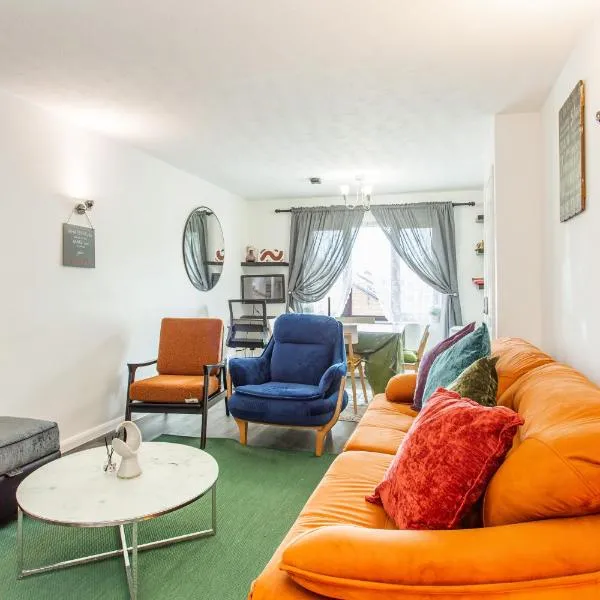 Unique Vintage Apartments, hotelli kohteessa Goodmayes