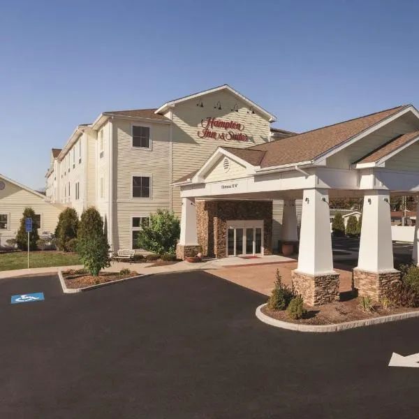 Hampton Inn & Suites Mystic, hotel en Ledyard