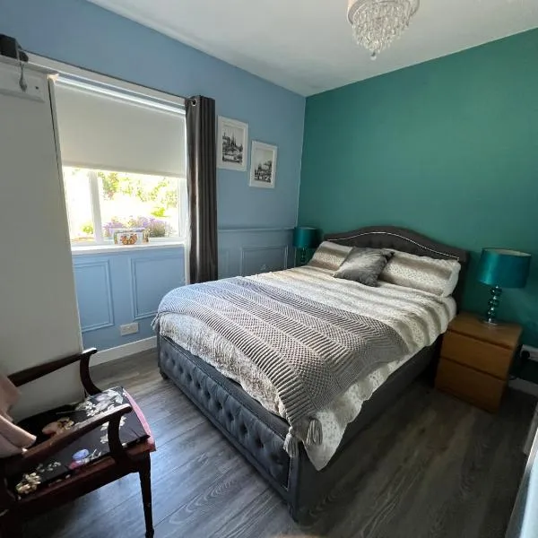Double bed Small En-suite for 2, hotell i Killybegs