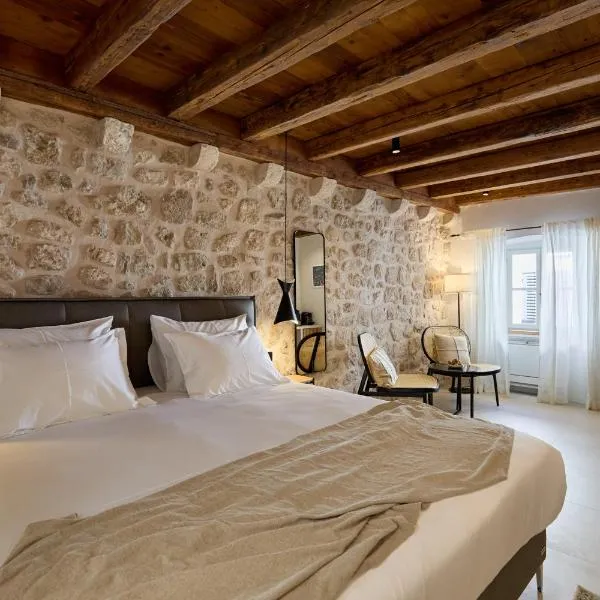Modern Stone House, luxury suites in Dubrovnik Old Town, hotel v Dubrovníku