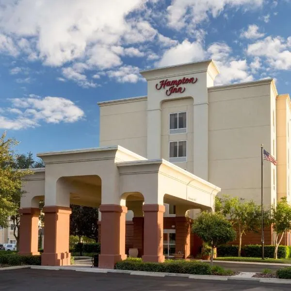 Hampton Inn Leesburg Tavares, hotel di Leesburg