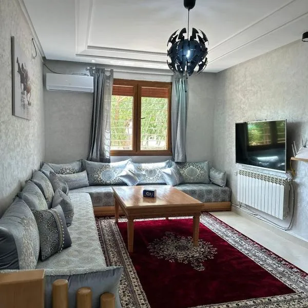 Ifrane apartment with swimming pool, hotel a Ifrane