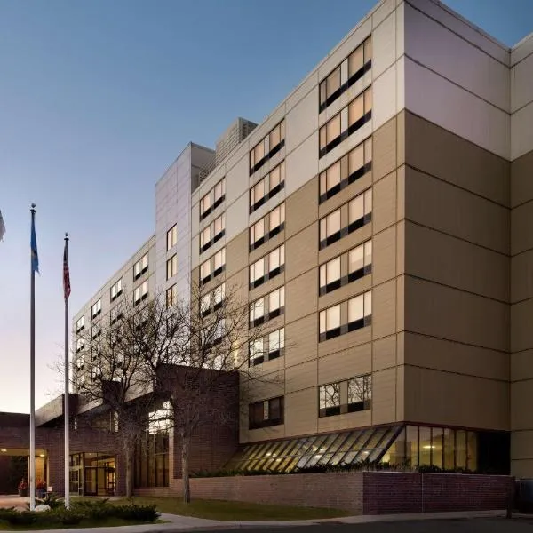 DoubleTree by Hilton St. Paul, MN, hotel em Woodbury