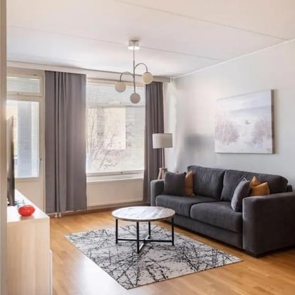 Relaxing apartment by sea + Sauna + free Parking, hotel din Helsinki