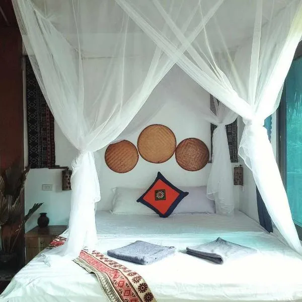 Vu Linh Palm House Homestay - Bungalow, hotell i Yên Bình