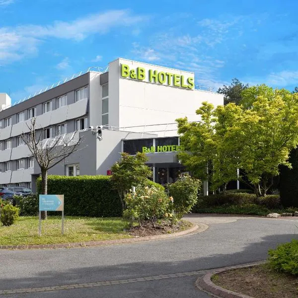 B&B HOTEL Cergy Port 4 étoiles, hótel í Méry-sur-Oise