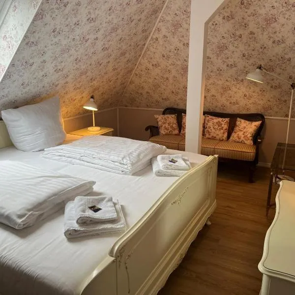 Studio-Apartment 29 beim Saseler Markt frisch renoviert, hotel in Hamburg