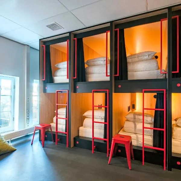 City Trip Hostels Amsterdam-Zaandam โรงแรมในซานดาม