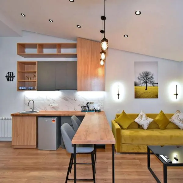 Yellow forest 11, hotel in Yerevan