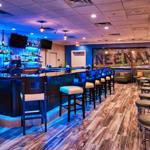 오슈코시에 위치한 호텔 DoubleTree by Hilton Neenah