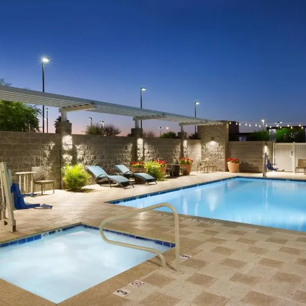 Home2 Suites By Hilton Glendale Westgate, hotel v destinaci Glendale