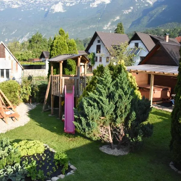 Apartments Mrakič, hotell sihtkohas Bovec