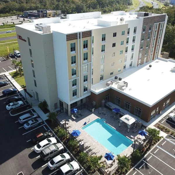 Hilton Garden Inn Tampa - Wesley Chapel、ウェスレイ・チャペルのホテル