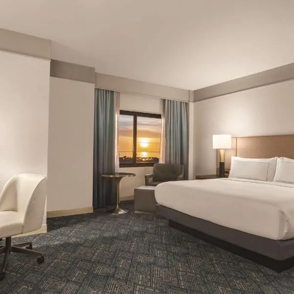 DoubleTree by Hilton Tampa Rocky Point Waterfront, hotel en Tampa
