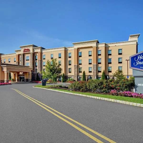 Hampton Inn and Suites Robbinsville, hotell i Windsor