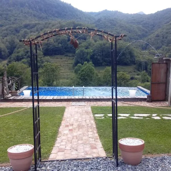 LaGaressina suite Anna - Jacuzzi & Spa, hotel v destinaci Garessio