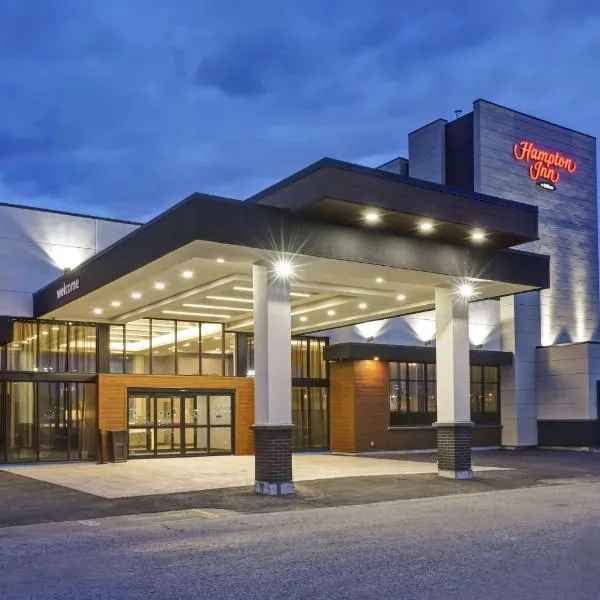 Hampton Inn St. Catharines Niagara、セント・キャサリンズのホテル