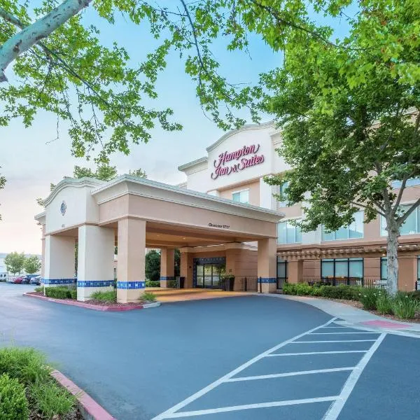Hampton Inn & Suites Yuba City, hotel di Marysville