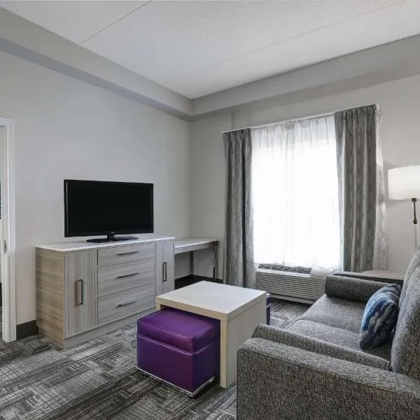 Homewood Suites by Hilton London Ontario, hotel en Saint Thomas