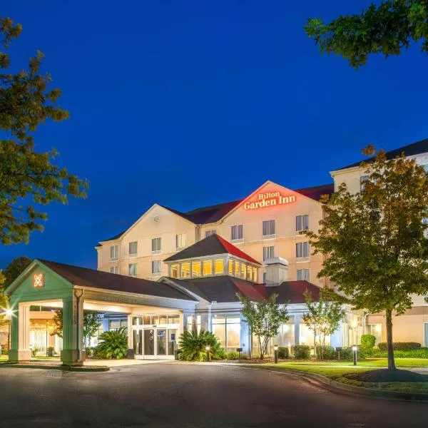 Hilton Garden Inn Augusta, hótel í Augusta