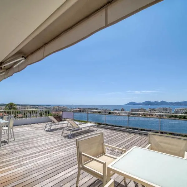 Penthouse Cannes 100m2 avec 2 suites et terrasse 80m2, hôtel à Cannes