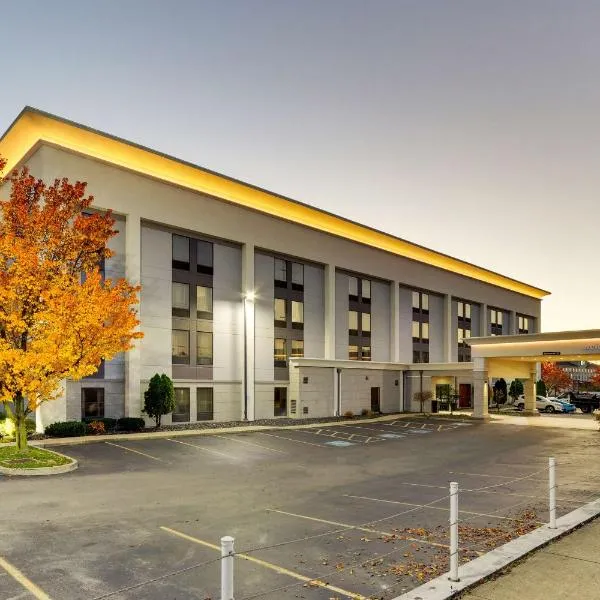 Hampton Inn Springfield, ξενοδοχείο σε Springfield