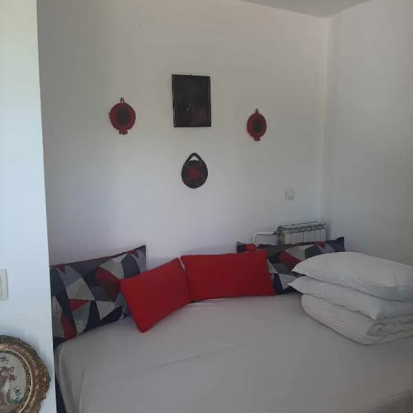 Apartmani Lukic 2, hotel in Banja Koviljača