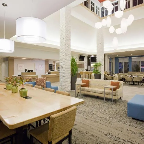 Hilton Garden Inn Minneapolis Eagan, хотел в Ийгън