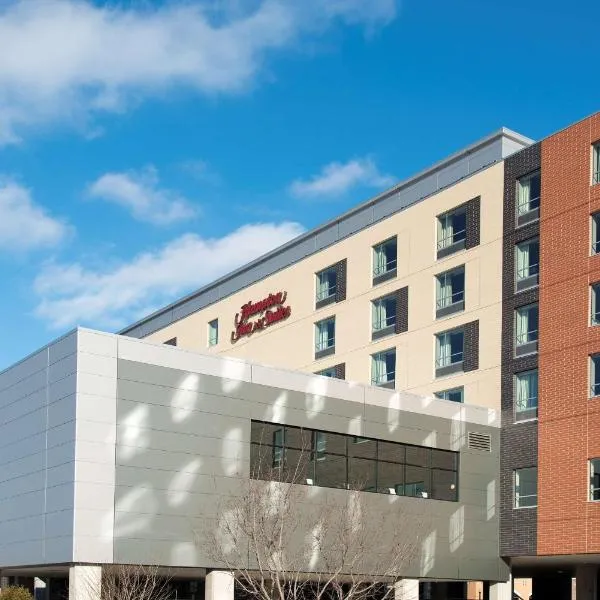 Hampton Inn & Suites Grand Rapids Downtown, hotel en Comstock Park