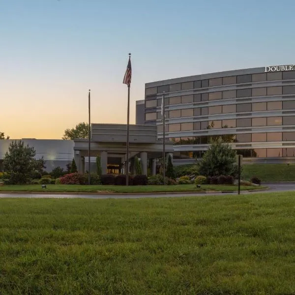 DoubleTree by Hilton Winston Salem - University, NC, hotel en Bethania Station