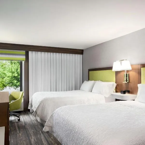 Hampton Inn Milwaukee Brookfield: Brookfield şehrinde bir otel