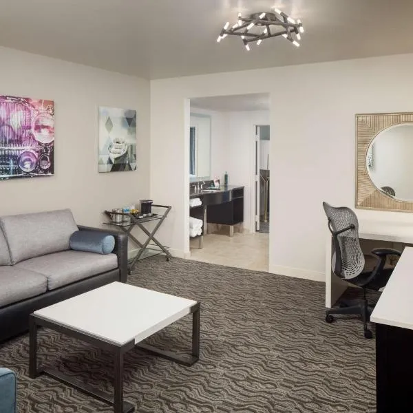 DoubleTree Suites by Hilton Hotel Detroit Downtown - Fort Shelby, hotel in Detroit