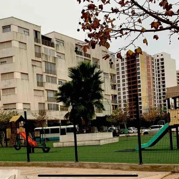 F5 -5 bedrooms Apt- Residence Hasnaoui avec parking Oran Algeria, hotel in Oran