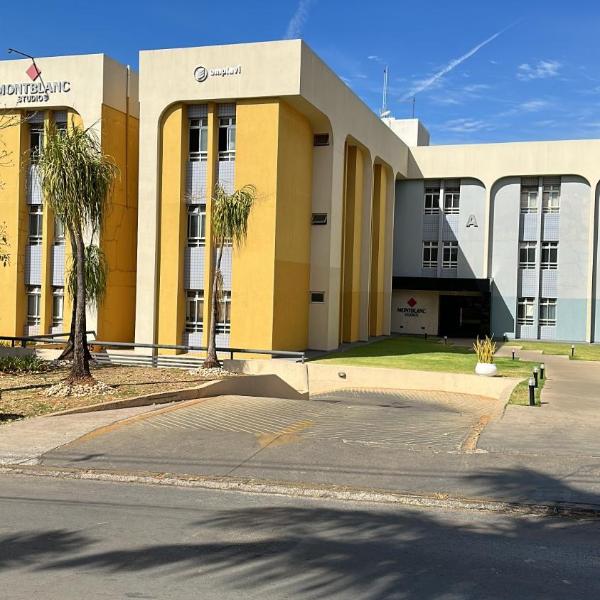 Lindo Studio no Sudoeste, próximo do centro de convenções Ulysses Guimarães, mane Garrincha e ministérios
